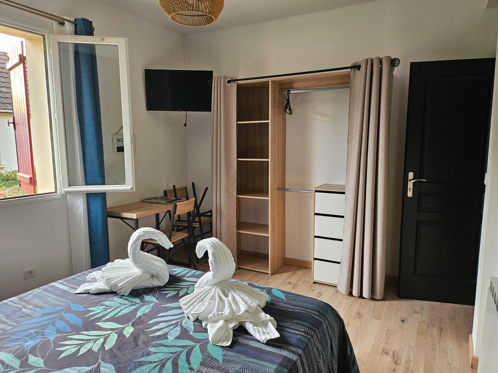 Les Chambres D'Estelle Guécélard Zimmer foto